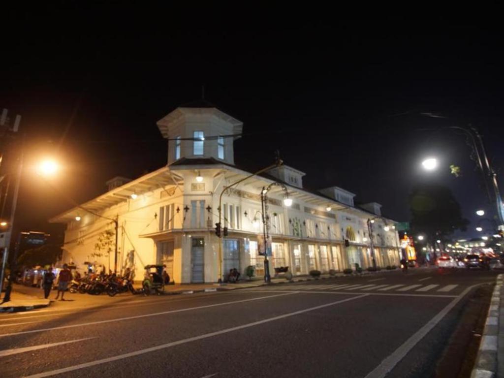 Raffleshom Hotel Бандунг Екстериор снимка