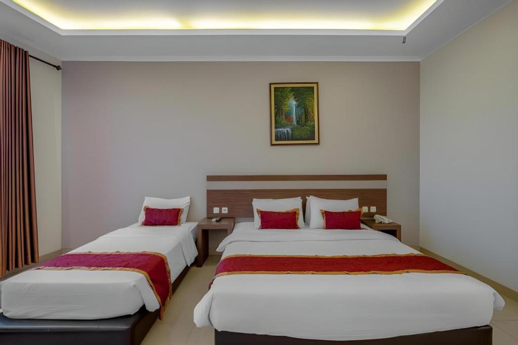 Raffleshom Hotel Бандунг Екстериор снимка