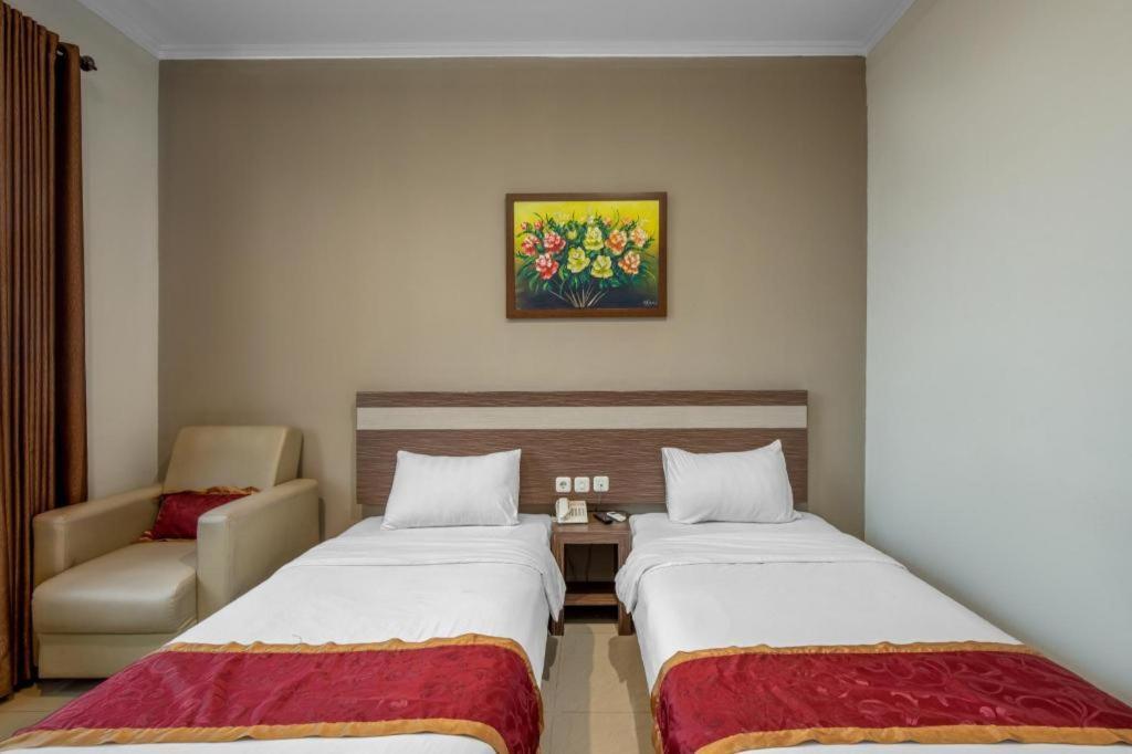 Raffleshom Hotel Бандунг Екстериор снимка