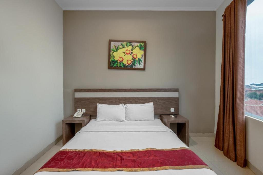 Raffleshom Hotel Бандунг Екстериор снимка