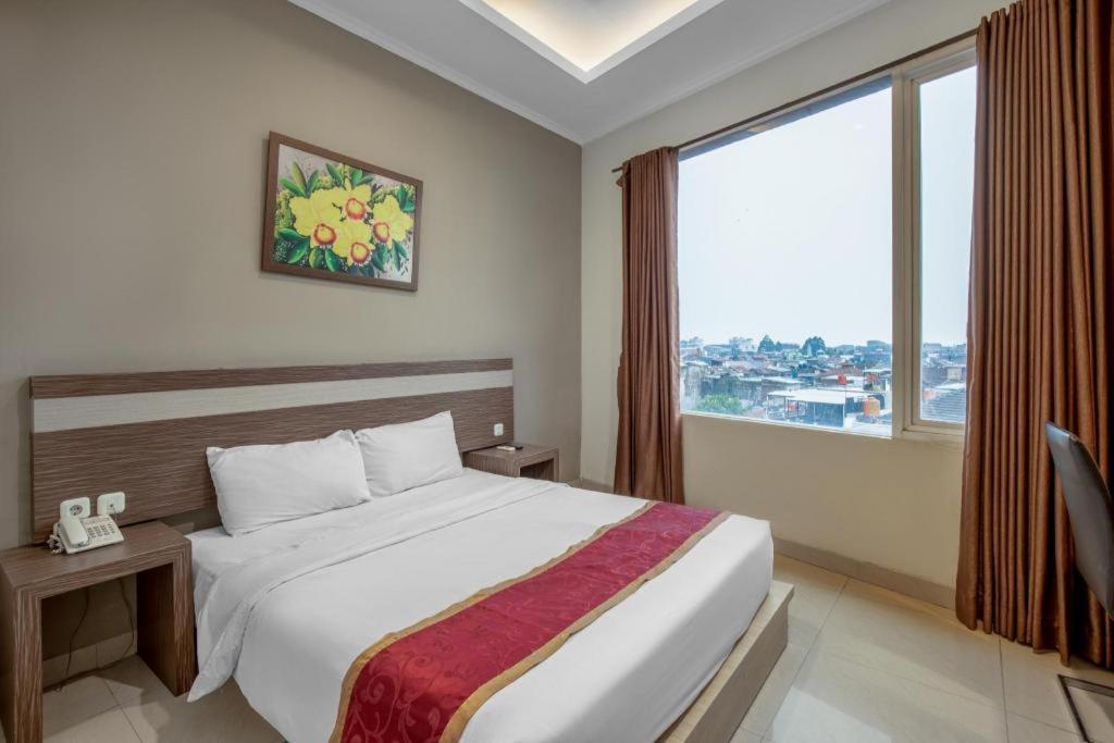 Raffleshom Hotel Бандунг Екстериор снимка